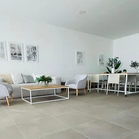Apartment Intermobiliaria - Urbanizacion South Bay Iii 3d Modern *