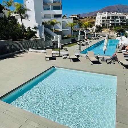 Intermobiliaria - Urbanizacion South Bay Iii 3d Modern Apartment